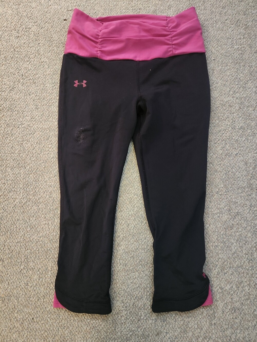 Under Armour Girls' Black and Pink Athletic Capri Leggings